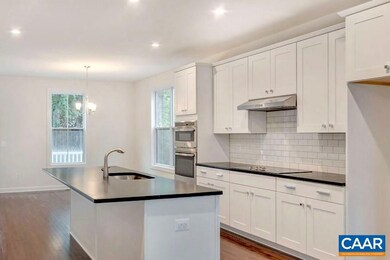 1533 Barnett St, Charlottesville, VA 22901 - photo 5