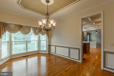 8515 Troutman Ct, Manassas, VA 20110 - photo 7