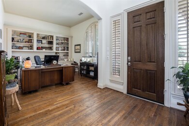 5825 Sweetbriar Dr, Richardson, TX 75082 - photo 3