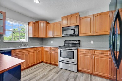 5891 SW 188th Ave, Southwest Ranches, FL 33332 - photo 7