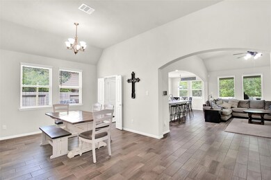 1648 Maggie Trail Dr, Alvin, TX 77511 - photo 6