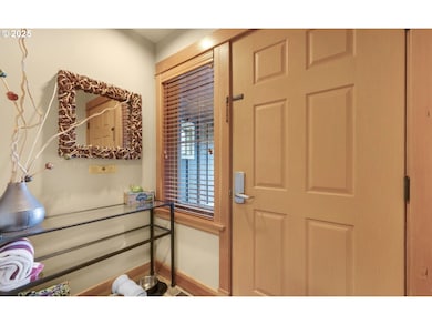 132 E Surfcrest Ave, Cannon Beach, OR 97110 - photo 5