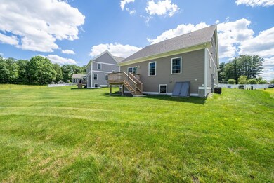 35 Catesby Ln, Londonderry, NH 03053 - photo 3