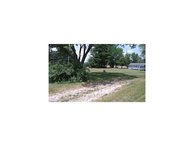 3232 Waveland Dr NW, Cedar Rapids, IA 52405 - photo 4