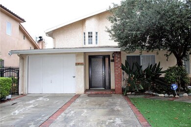 22025 Martinez St, Woodland Hills, CA 91364 - photo 2