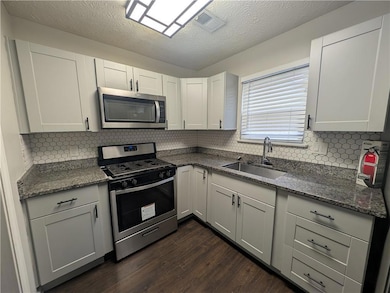 155 Chesapeake Dr unit 145, Ellenwood, GA 30294 - photo 7