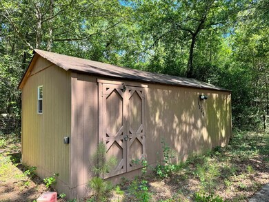 1020 Stiefel Rd shed a