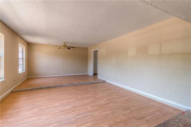 1629 Lomaland Dr, El Paso, TX 79935 - photo 4