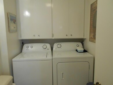 Utility space in 1/2 bath
