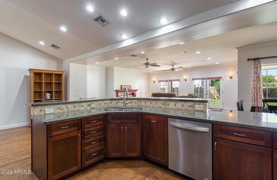 Kitchen_2