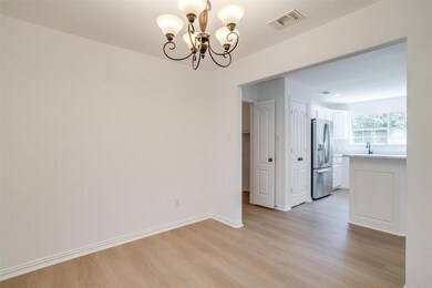 1102 E 6th St, Springtown, TX 76082 - photo 5