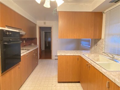 84 Sheffield Rd, Cranston, RI 02920 - photo 7