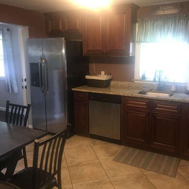 724 E Ashland St, Brockton, MA 02302 - photo 7