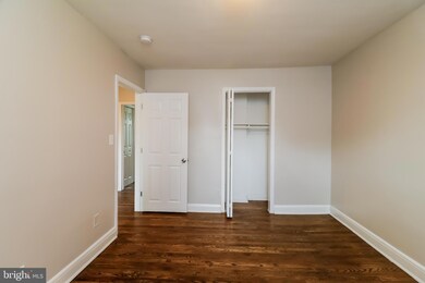 8640 Willow Oak Rd, Parkville, MD 21234 - photo 5