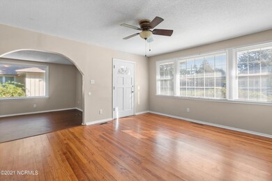 615 Williams St, Jacksonville, NC 28540 - photo 5
