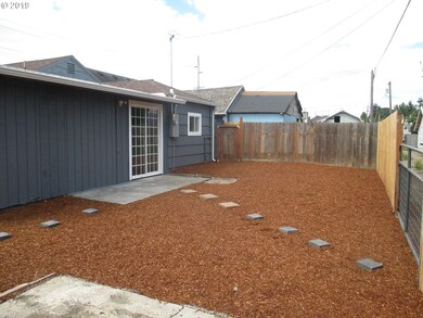 125 SW Harrison St, Sheridan, OR 97378 - photo 4