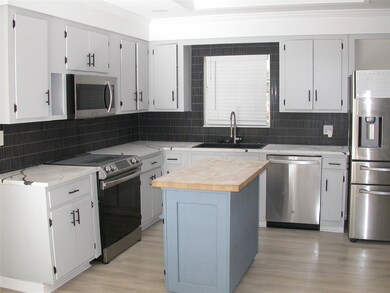 unlisted-address, Saint Petersburg, FL 33708 - photo 3