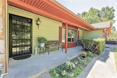 16 Scalloway Cir, Bella Vista, AR 72715 - photo 2