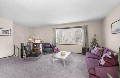 Newer widows throughout the home