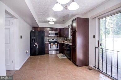 7317 Shady Glen Terrace, Capitol Heights, MD 20743 - photo 6