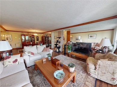 Bonneville Tower unit 53, Euclid, OH 44132 - photo 6