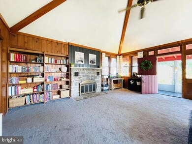 200 W 37th St, Reading, PA 19606 - photo 5