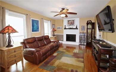 13211 Logan Ln, Lenexa, KS 66215 - photo 7