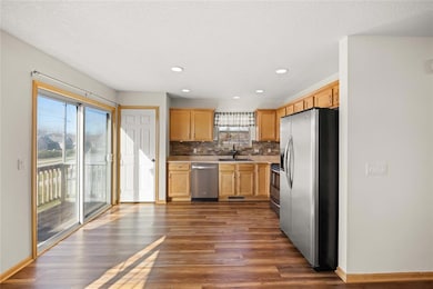 2115 SW Sugarberry Ct, Ankeny, IA 50023 - photo 6