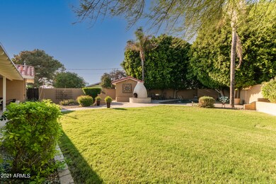 Lush Landscaping-Arbor