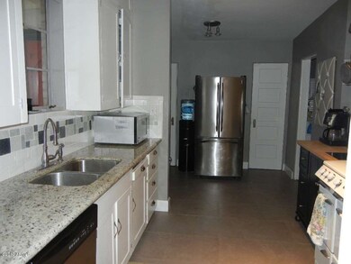 1515 E Cheery Lynn Rd, Phoenix, AZ 85014 - photo 3