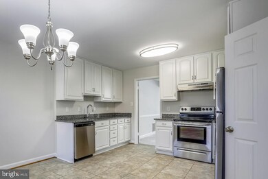 5911 Empire Way, Rockville, MD 20852 - photo 3