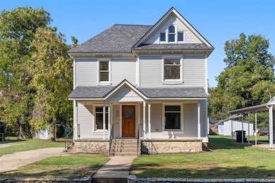 Stately view of the front of this 1920s home