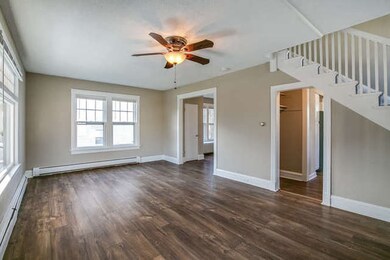130 N Chapel St, Waukegan, IL 60085 - photo 5