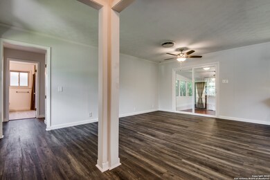 1321 Hillcrest Dr, New Braunfels, TX 78130 - photo 7