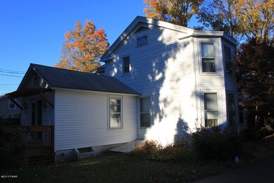 214 Chestnut Ave, Hawley, PA 18428 - photo 6