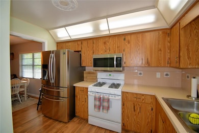 469 Muirfield Ct, Winter Haven, FL 33884 - photo 7