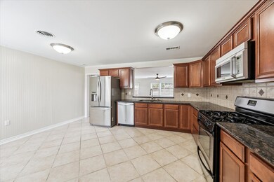 1722 De Milo Dr, Houston, TX 77018 - photo 7