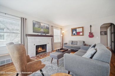 06-734-N-Francis-Ave-Lansing-MI-48912-Wi
