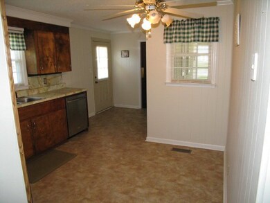 3451 Sandy Cir, Macon, GA 31216 - photo 4