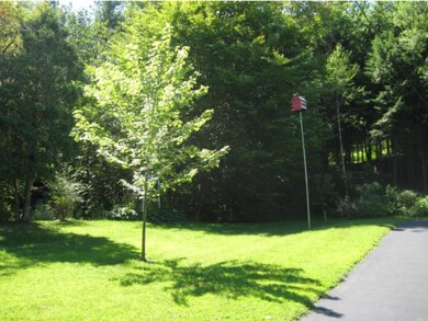 33 Ledgewood Rd, Claremont, NH 03743 - photo 7