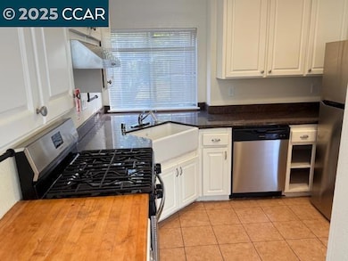 528 Dohrmann Ln, Pinole, CA 94564 - photo 7