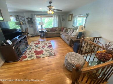 23 Edgegrove Ave, Staten Island, NY 10312 - photo 6