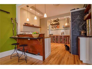 Kitchen. vintage lighting, granite...