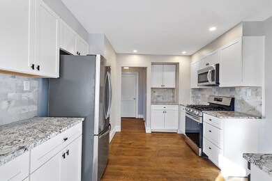 66 Lincoln Rd unit 2, Newton, MA 02458 - photo 6