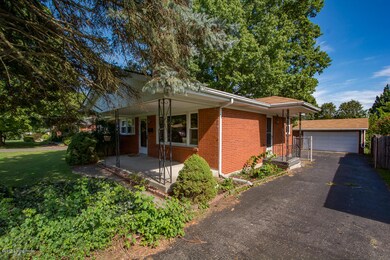 6209 Apex Dr, Louisville, KY 40219 - photo 2