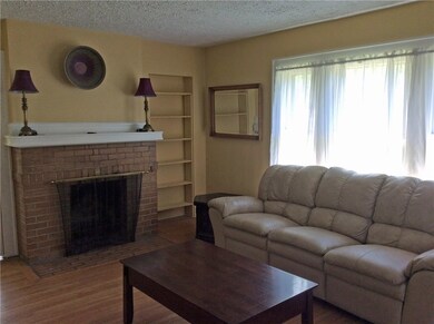 2717 Wellington Rd, Erie, PA 16506 - photo 5