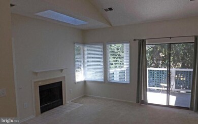 11719 Summerchase Cir unit 1719-B, Reston, VA 20194 - photo 3