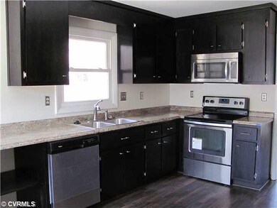 Kitchen - New Counter tops, new stainless appls & 