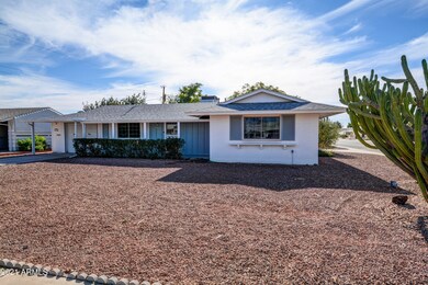 9933 W La Jolla Cir S, Sun City, AZ 85351 - photo 7