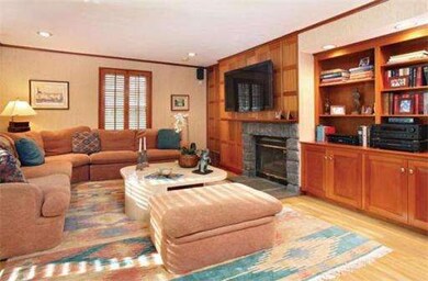 54 Hampshire St, West Newton, MA 02465 - photo 5